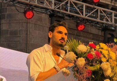 गेटवे ऑफ इंडिया पर CISF के ‘वंदे मातरम कोस्टल साइक्लोथॉन 2026’ में अहान शेट्टी की भागीदारी, युवाओं की राष्ट्रीय सुरक्षा प्रतिबद्धता को दी मजबूती”